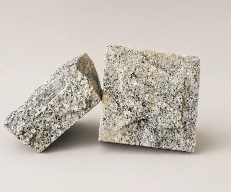 White/Grey Rough Cobblestone