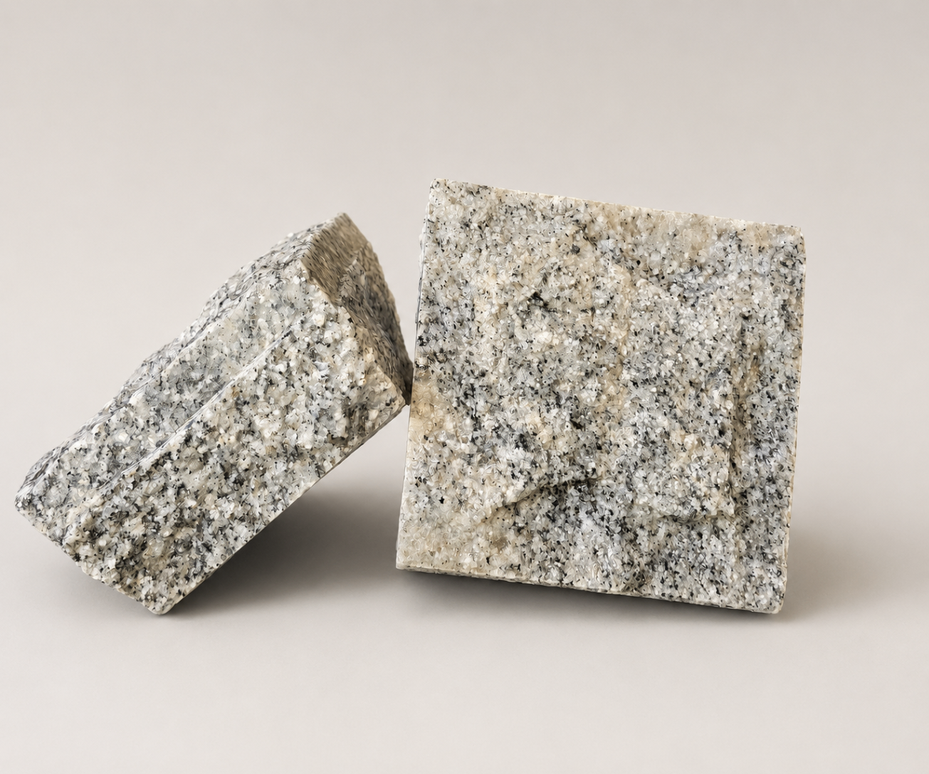 White/Grey Rough Cobblestone